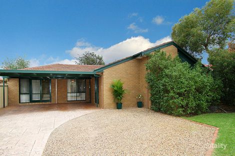5 Hawea Ct, Taylors Lakes, VIC 3038