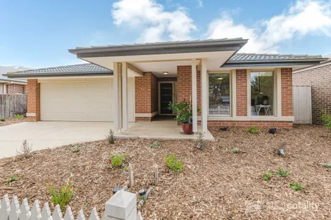 Property photo of 97 Lancefield Circuit Eynesbury VIC 3338