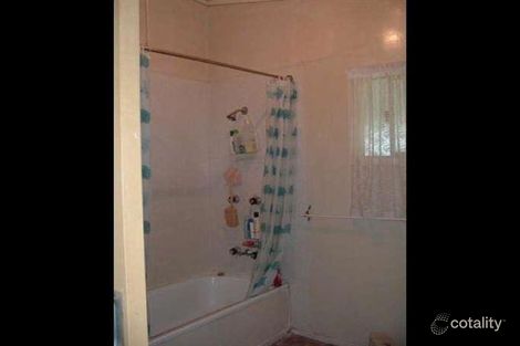 Property photo of 19 Flinders Street Yuleba QLD 4427