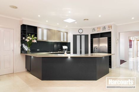 Property photo of 10 Hopman Court Sandhurst VIC 3977