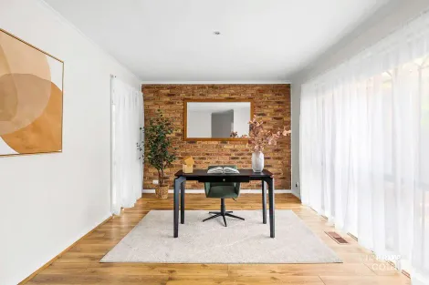 Property photo of 3 North Weald Way Fawkner VIC 3060