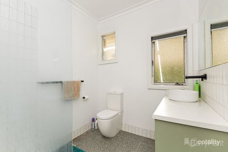 Property photo of 2/16-18 Echuca Street Quarry Hill VIC 3550