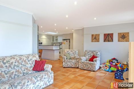 Property photo of 9/68 Bicentennial Drive Jerrabomberra NSW 2619