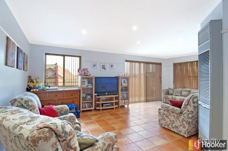Property photo of 9/68 Bicentennial Drive Jerrabomberra NSW 2619