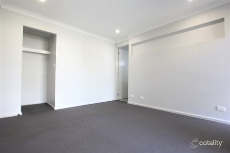 Property photo of 4 Dowie Drive Claymore NSW 2559