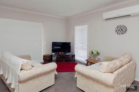 Property photo of 24 Laurina Link Pakenham VIC 3810