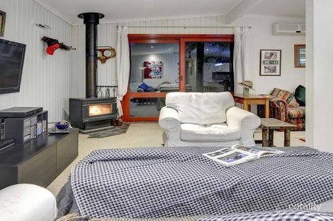 Property photo of 15 Macfarlan Avenue Blairgowrie VIC 3942
