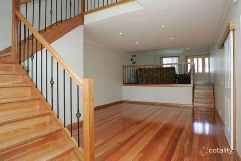 Property photo of 2/9 Wallace Drive Greenvale VIC 3059