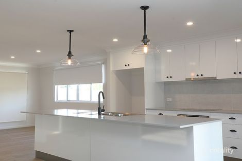 Property photo of 4 Devonport Road Emerald QLD 4720