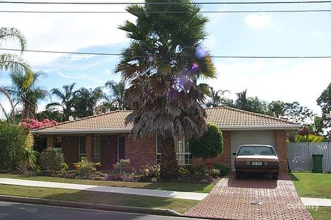 94 Peverell St, Hillcrest, QLD 4118