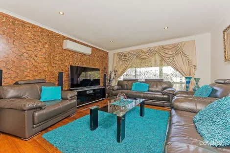 Property photo of 14 Centenary Crescent Werribee VIC 3030