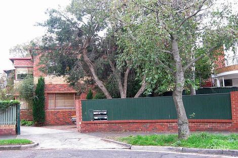4/4 Eildon Ct, St Kilda, VIC 3182