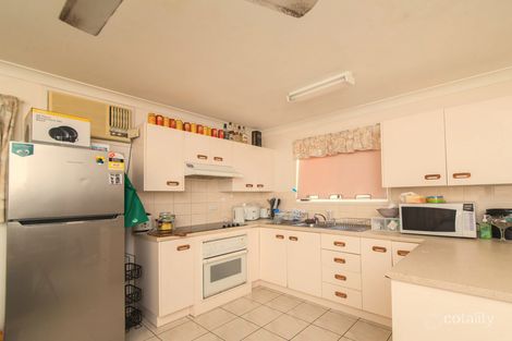 2/148 Edington St, Berserker, QLD 4701