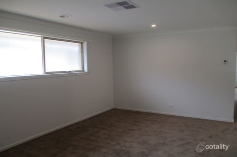 Property photo of 14 Sanctuary Way Ascot Vale VIC 3032