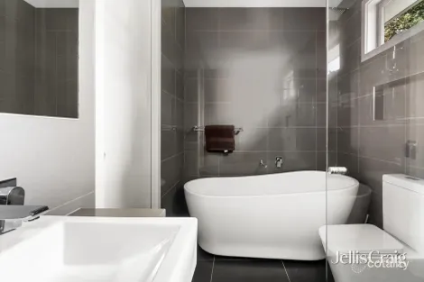 Property photo of 1/2 Lees Street McKinnon VIC 3204