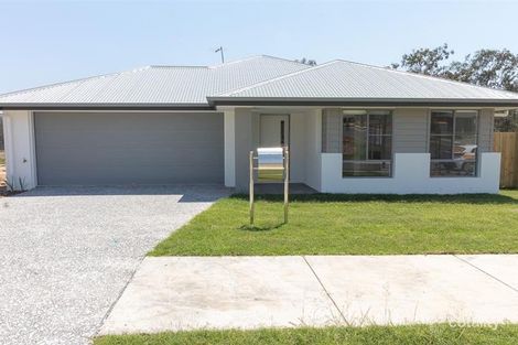 11 Wilson Cct, Flagstone, QLD 4280