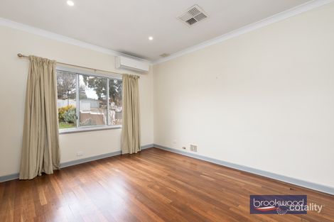 Property photo of 3 Jinda Road Koongamia WA 6056