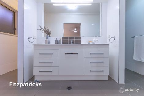 Property photo of 14 Hamersley Place Tatton NSW 2650