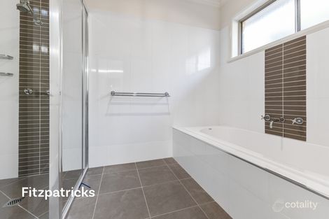 Property photo of 14 Hamersley Place Tatton NSW 2650