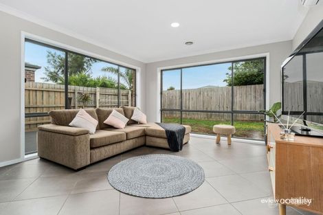 Property photo of 6 Vega Terrace Cranbourne VIC 3977