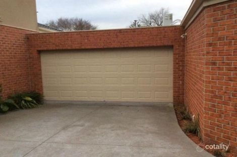Property photo of 2/22 Scott Grove Burwood VIC 3125