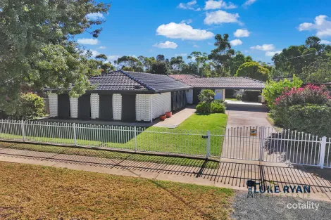 8 Mackay St, Rochester, VIC 3561