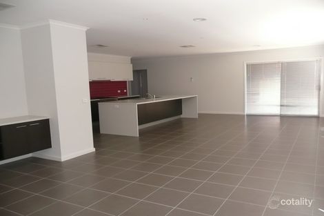 Property photo of 16 Shoveler Close Williams Landing VIC 3027