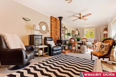 Property photo of 8 Mackaness Place Garran ACT 2605