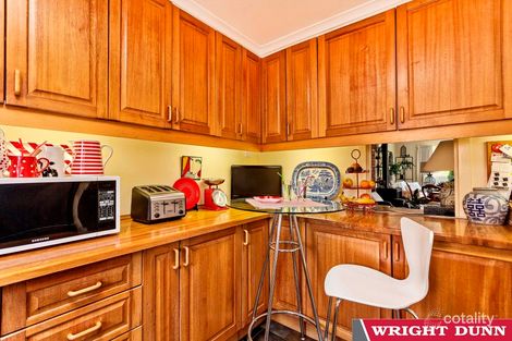 Property photo of 8 Mackaness Place Garran ACT 2605