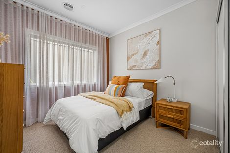 Property photo of 8 Verbier Road Pakenham VIC 3810