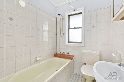 Property photo of 32 Fleetwood Crescent Warilla NSW 2528