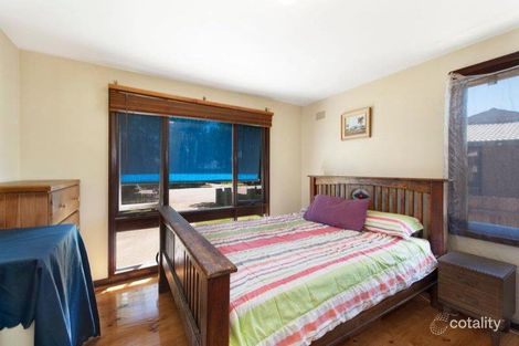 Property photo of 4 Clematis Place Macquarie Fields NSW 2564