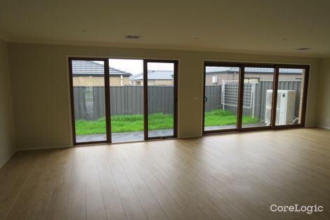 Property photo of 74 Lehmanns Road Wollert VIC 3750