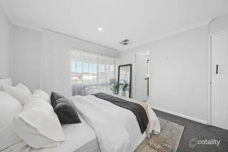 Property photo of 24 Cantara Rise Ocean Reef WA 6027