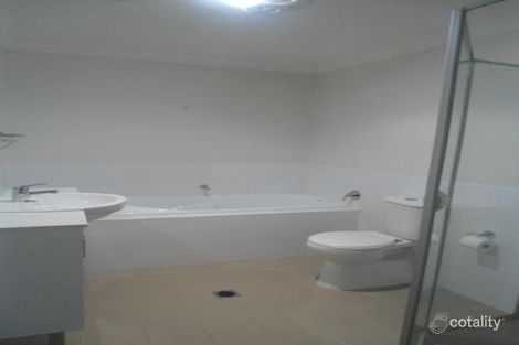 Property photo of 1/10 Robinia Way Cessnock NSW 2325