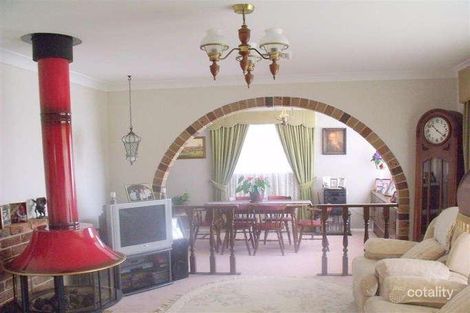 Property photo of 2 Kalana Close Moorebank NSW 2170