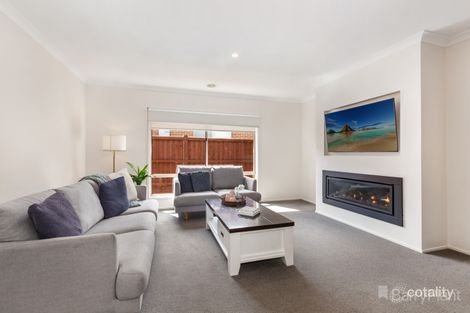 Property photo of 8 Belleview Crescent Beveridge VIC 3753