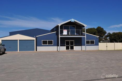 296 Place Rd, Wonthella, WA 6530