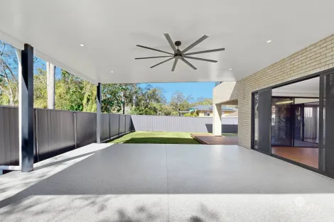 Property photo of 20 Dunstable Street Macgregor QLD 4109