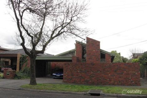 8 Wenden Gr, St Kilda East, VIC 3183