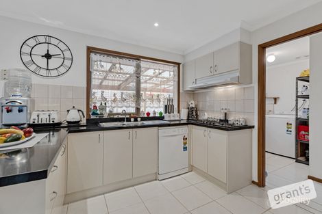 Property photo of 1 Caulfield Court Narre Warren VIC 3805