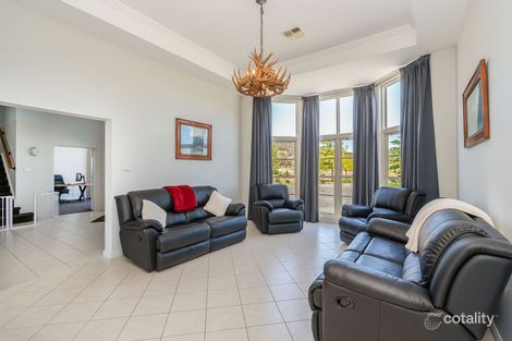 Property photo of 8 Mackenzie Road Royalla NSW 2620