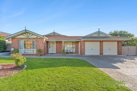 Property photo of 27 Lempriere Crescent Kambah ACT 2902