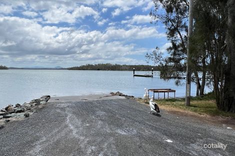 Property photo of 6 Yarran Place Coomba Park NSW 2428