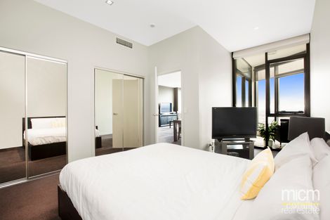 Property photo of 3904/100 Harbour Esplanade Docklands VIC 3008