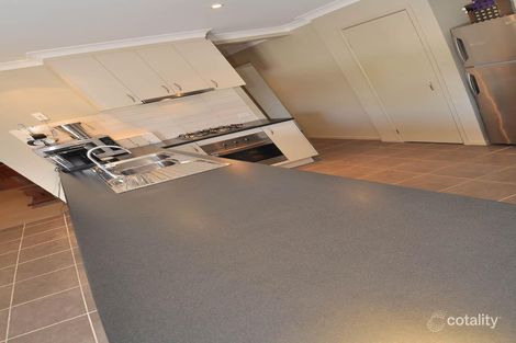 Property photo of 36 Oakview Parade Caroline Springs VIC 3023