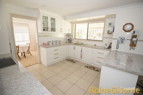 Property photo of 20 Colony Crescent Dubbo NSW 2830