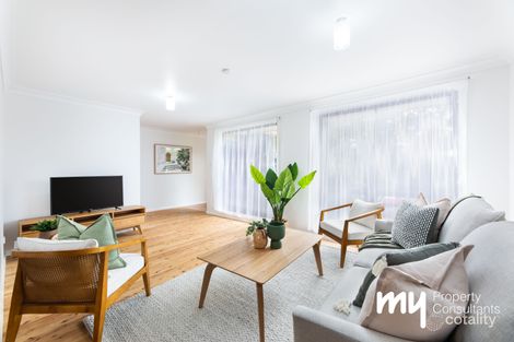 Property photo of 8 Albany Place Kearns NSW 2558