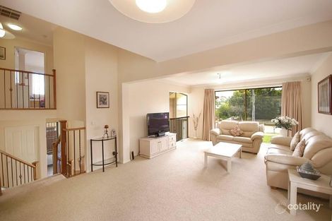 Property photo of 18 Mount Pleasant Drive Mount Waverley VIC 3149