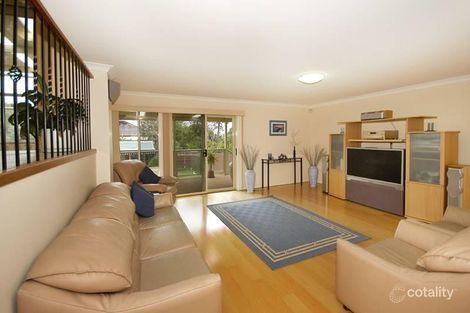 Property photo of 18 Mount Pleasant Drive Mount Waverley VIC 3149